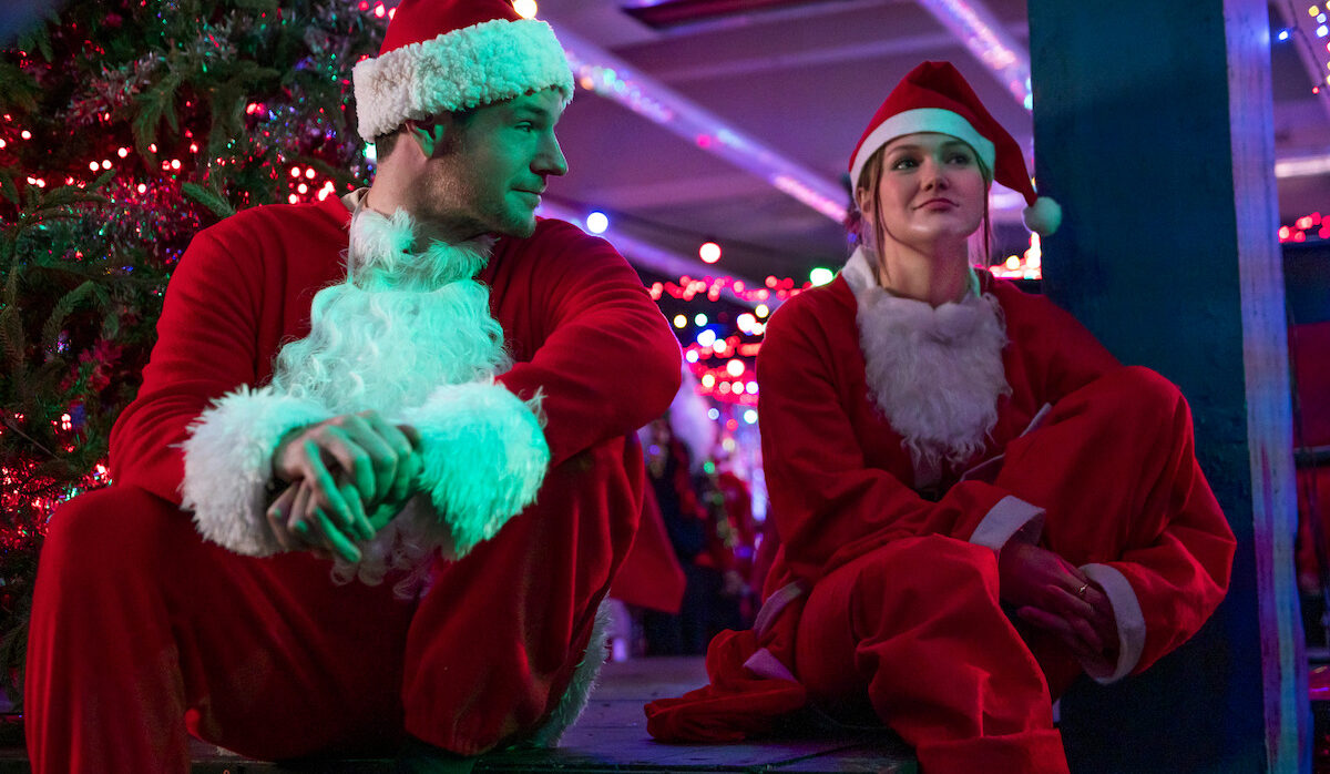 Jingle Bell Heist (2025) netflix.com